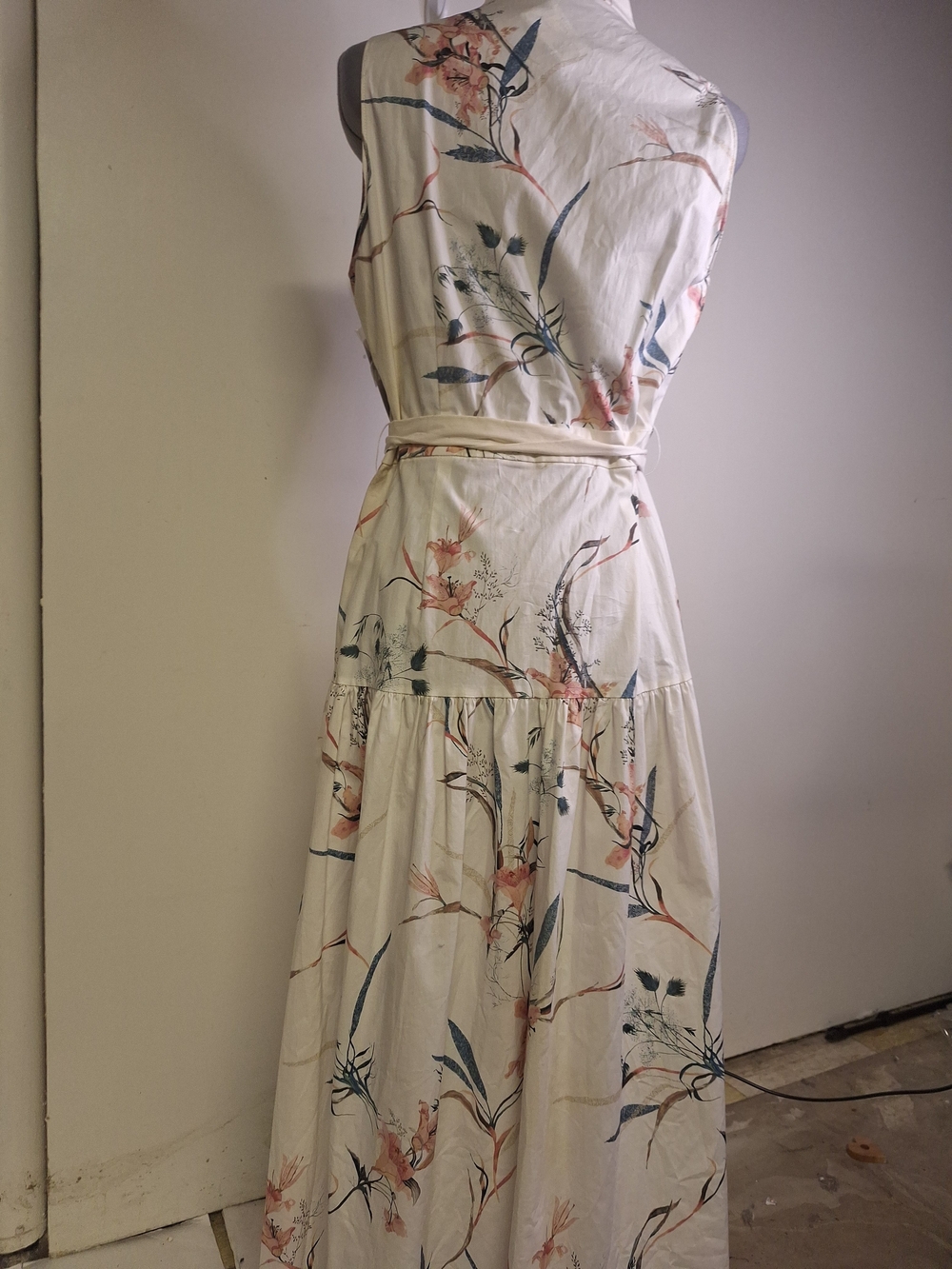 NWT Antonio Melani Foral Button-Front Maxi Cotton Dress in Cream Size 8 - Picture 7 of 12